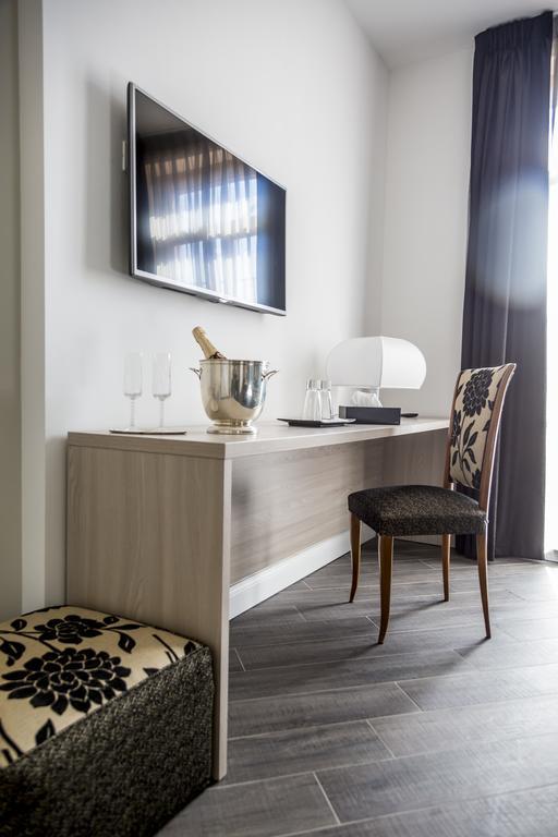 Blue Inn Luxury Suites Rome Room photo