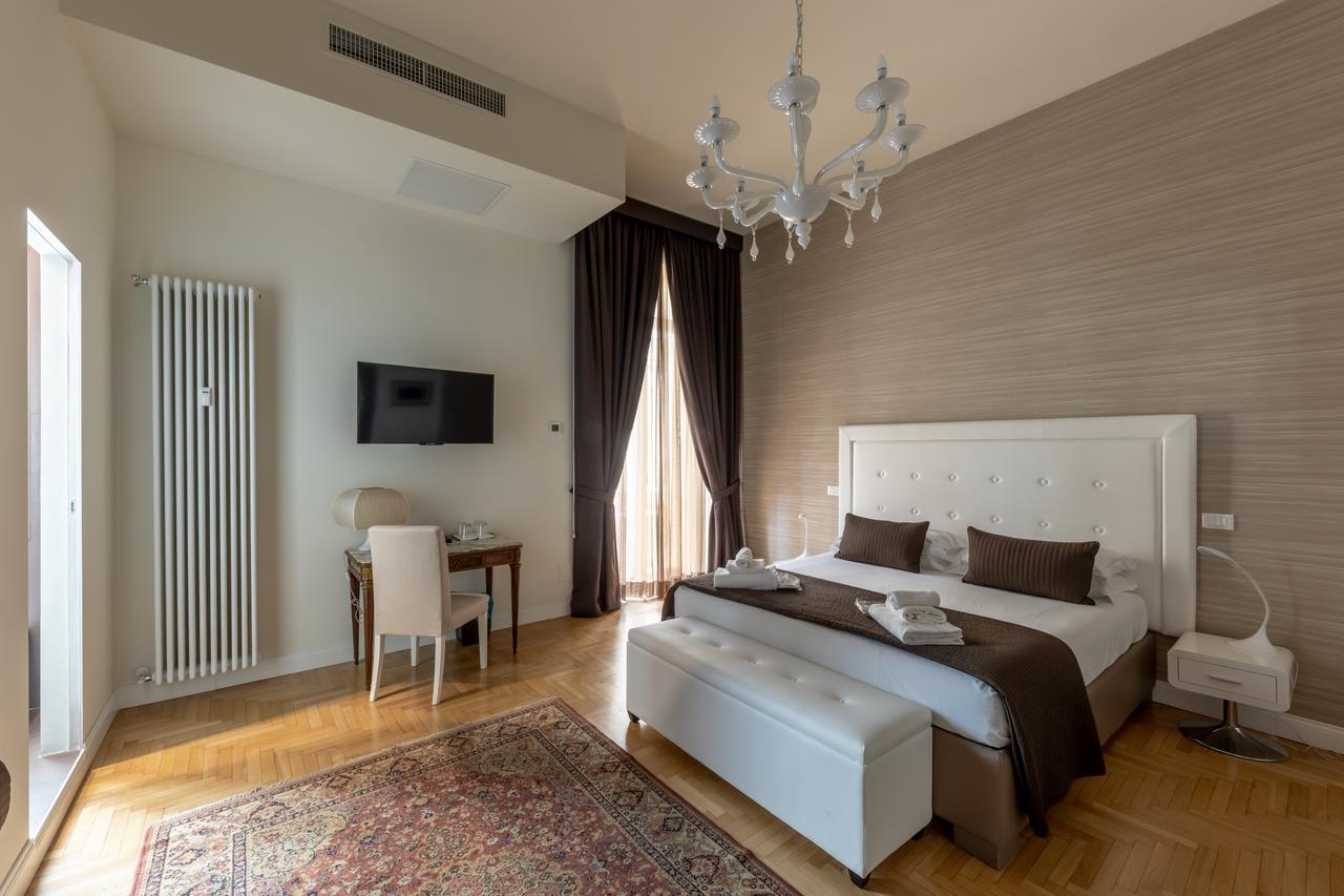 Blue Inn Luxury Suites Rome Exterior photo