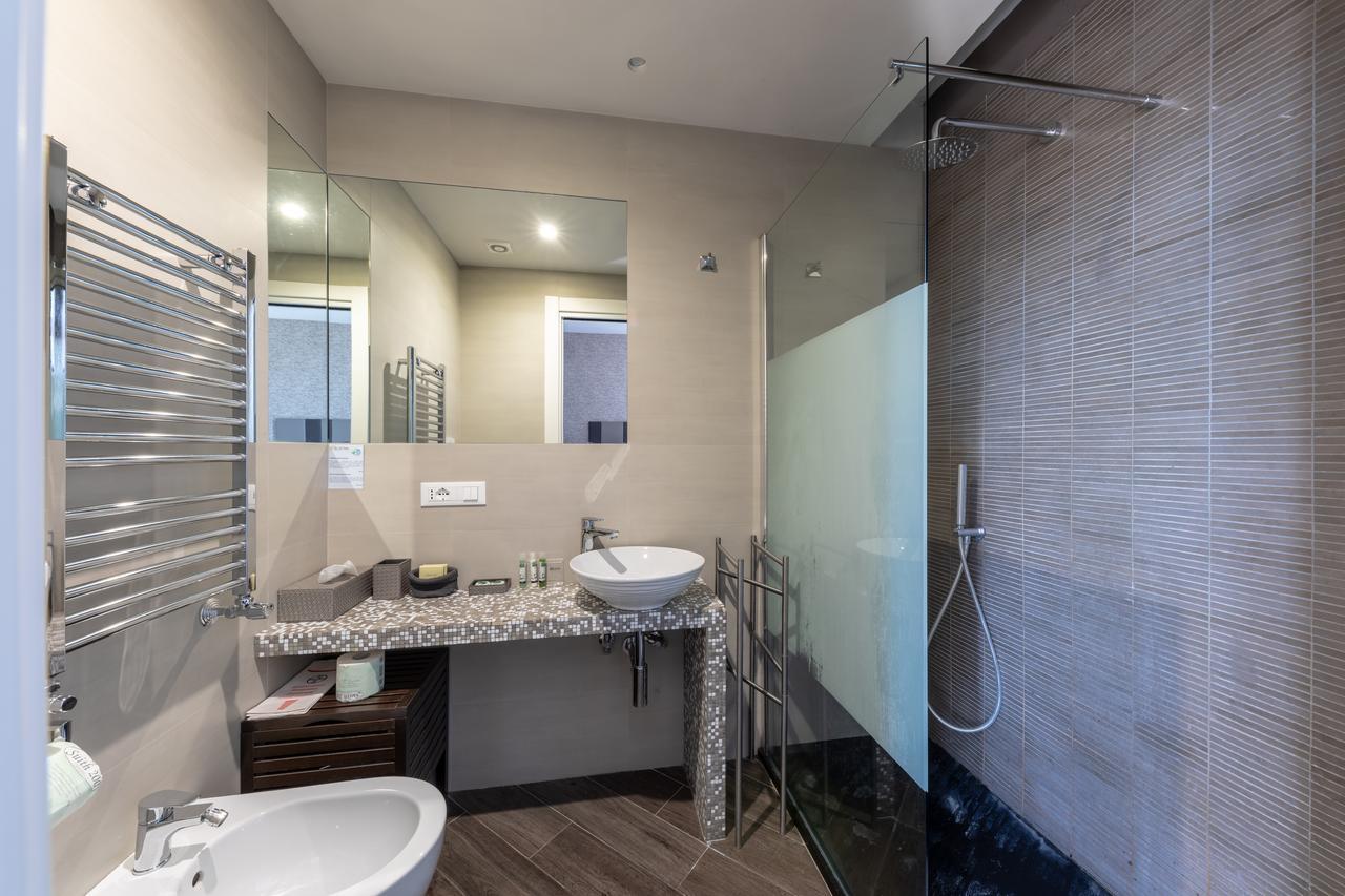Blue Inn Luxury Suites Rome Exterior photo