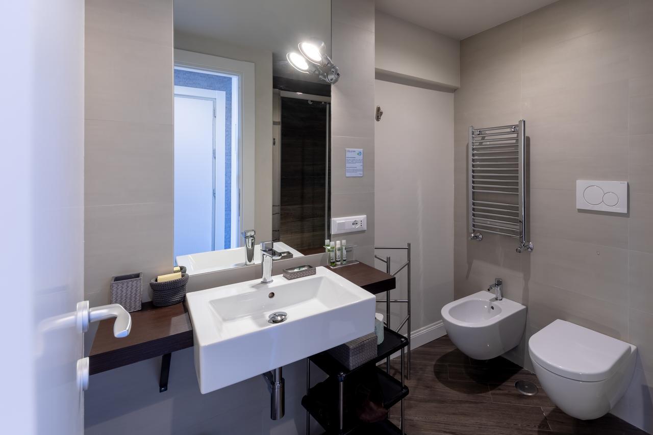 Blue Inn Luxury Suites Rome Exterior photo