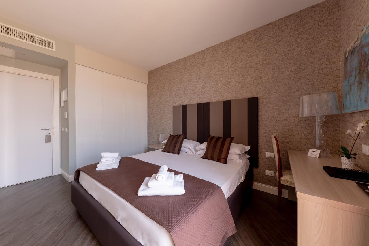 Blue Inn Luxury Suites Rome Exterior photo