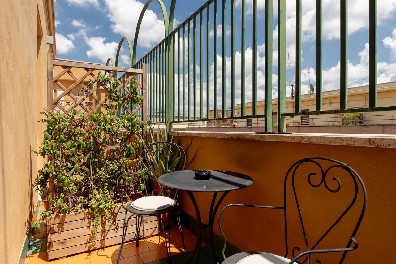 Blue Inn Luxury Suites Rome Exterior photo