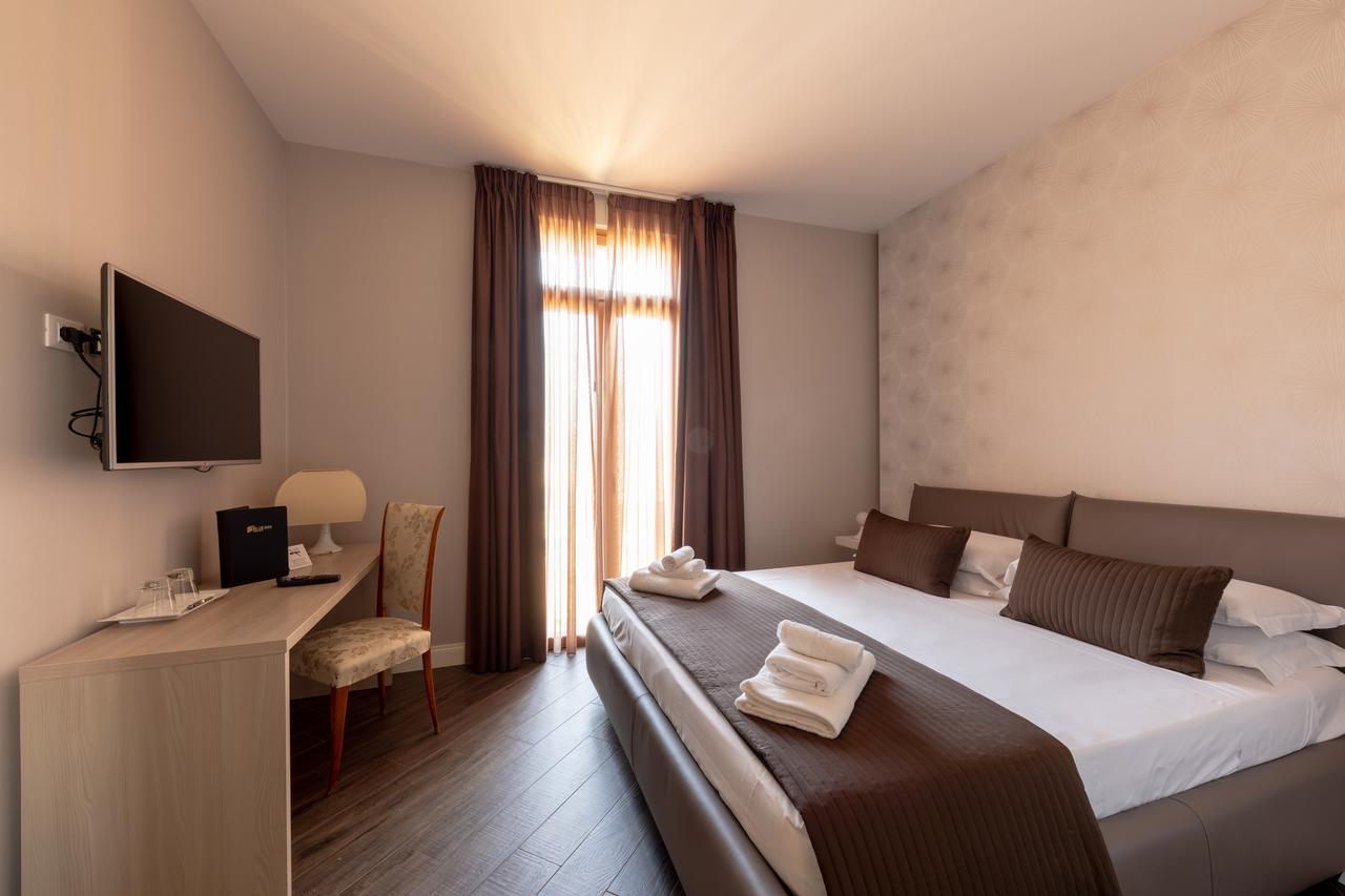Blue Inn Luxury Suites Rome Exterior photo